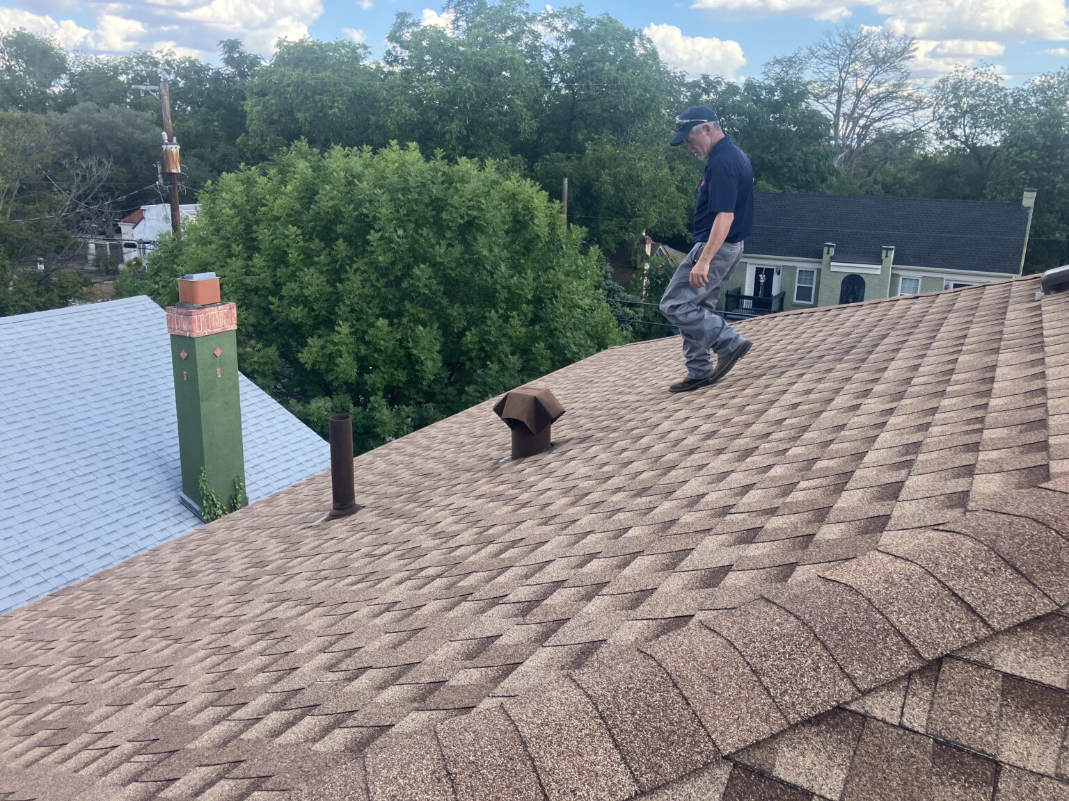 Roof inspection for squirrels in San Antonio